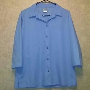 ALLISON DALEY Button up blouse.